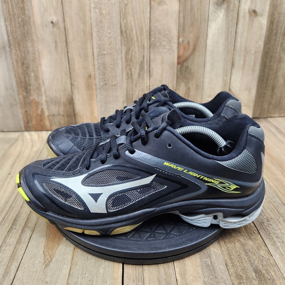 Mizuno Wave Lightning Z3 Volleyball Shoes Mens size 9 Black Silver Neon Yellow